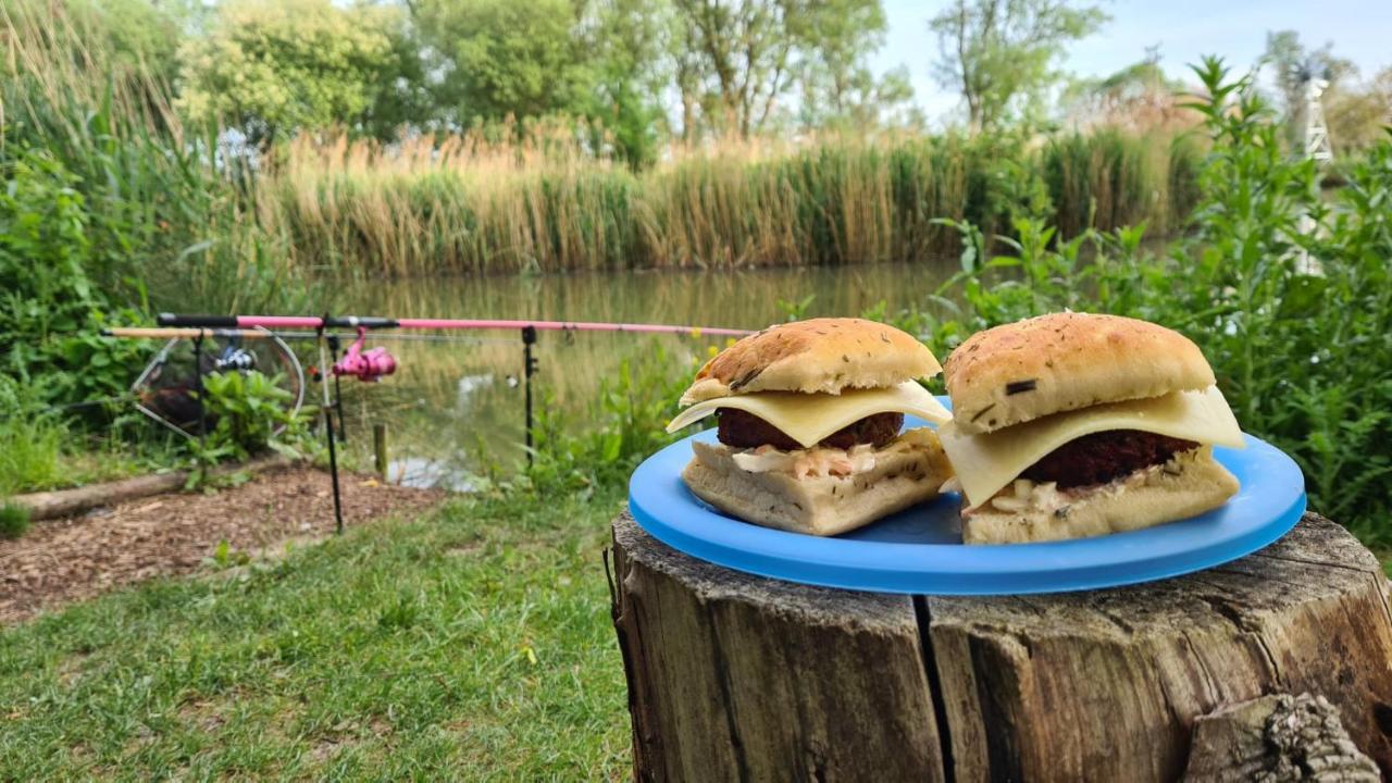 Rum Bridge Fisheries "The Cabin" Ξενοδοχείο Clare Εξωτερικό φωτογραφία
